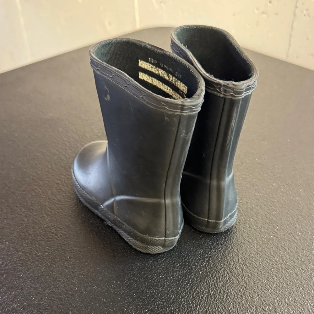 Hunter Classic Black Boots - Picture 4 of 4